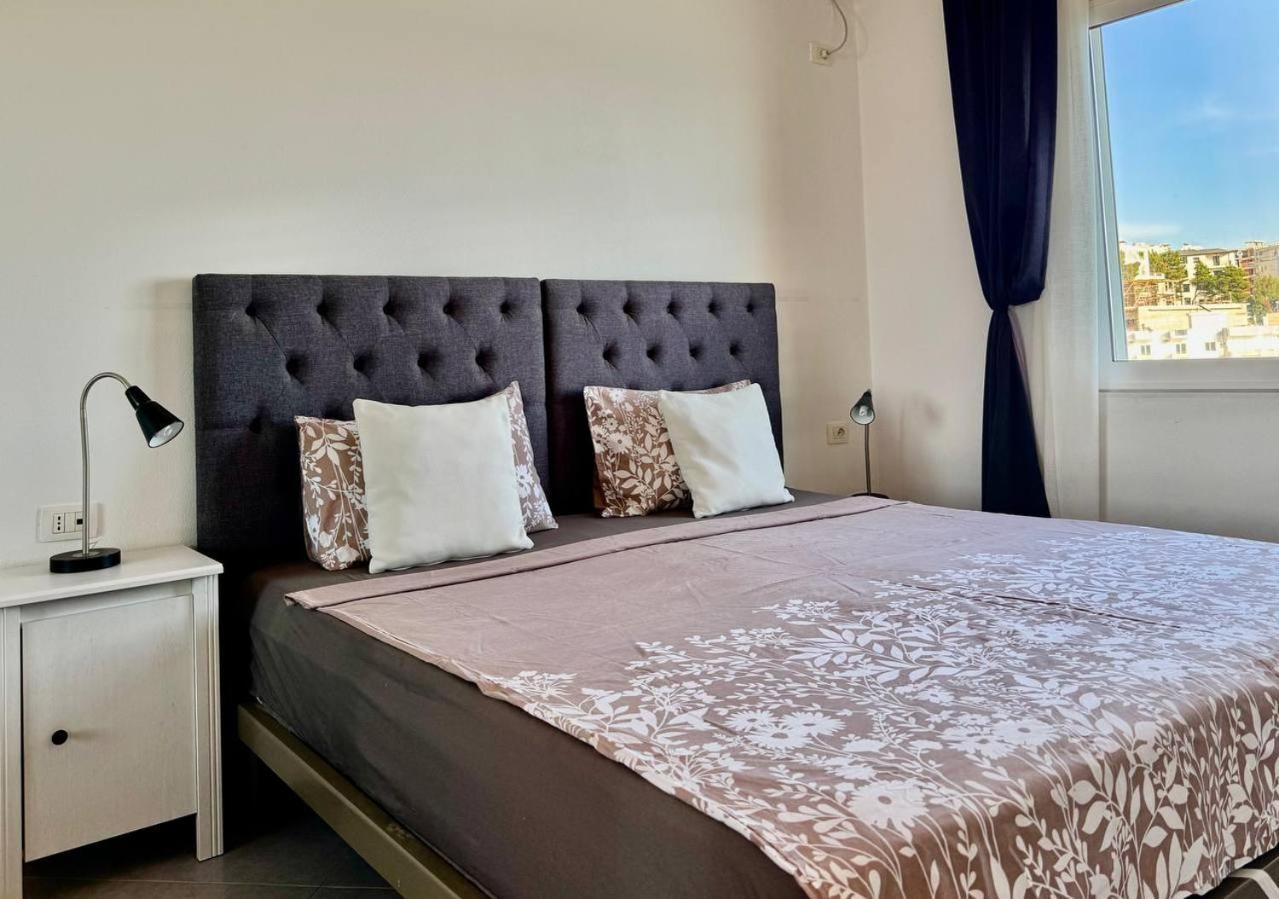 Ferienwohnung Viola Sea View Penthouse Sarandë Exterior foto