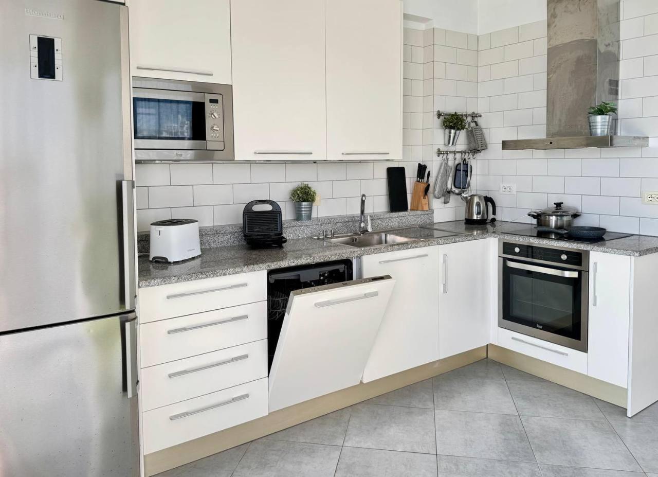 Ferienwohnung Viola Sea View Penthouse Sarandë Exterior foto